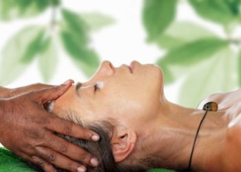 Ayurvedic Massage to prevent anti-ageing